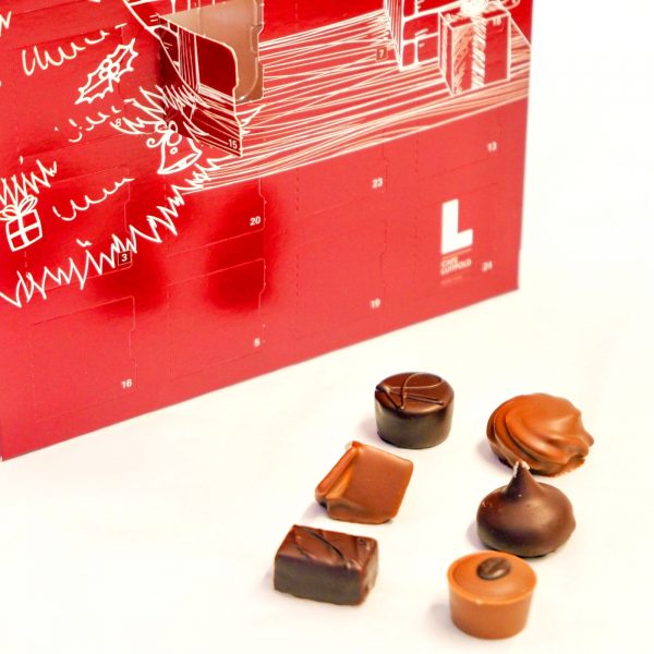 Adventskalender mit Pralinen und Trüffeln
