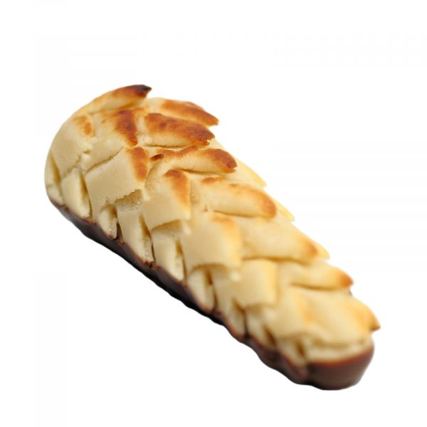 Tannenzapfen aus feinem Marzipan