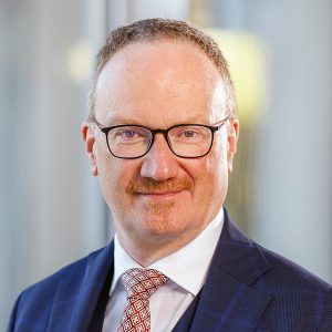 SALON LUITPOLD | Schuldenwende. Wie viel Zukunft kaufen wir auf Kredit? | Ein Abend mit Lars P. Feld | 01.06.2026 18 Uhr