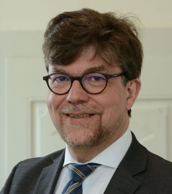SALON LUITPOLD | Gottesspuren. Das christliche Europa vor seiner Entzauberung | Mit Historiker Volker Leppin | 29.01.2027 19 Uhr