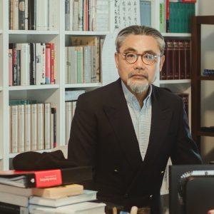 SALON LUITPOLD Musique | Lebenswege | Zhaoyang Eckart Chen über Identität, Freiheit und Heimat | Shilong Fan spielt auf der Gitarre Musik von Beethoven und Chopin 24.10.2026 19 Uhr